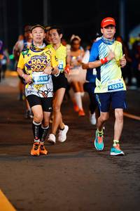 BIB: 6618, 42633
                            <button type="button" onclick="openModal(14689013)" class="btn btn-primary btn-sm float-right btn-popup" data-toggle="modal" data-target=".modal-high-quality">
                        <i class="fas fa-shopping-cart"></i> Add to Cart
                    </button>
                                            <button type="button" onclick="isThisMe(14689013, true)" class="btn btn-success btn-sm float-right btn-popup btn-isme hidden" data-toggle="tooltip" data-placement="bottom" title="นี่คือรูปของคุณใช่ไหม คลิกที่นี่เพื่อเอาเข้าอัลบั้ม">
                        <i class="fas fa-plus"></i> Add to album
                    </button>
                    <button type="button" onclick="isThisMe(14689013, false)" class="btn btn-warning btn-sm float-right btn-popup btn-isnotme hidden">
                        <i class="fas fa-ban"></i> Remove from album
                    </button>