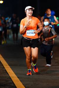 BIB: 4296
                            <button type="button" onclick="openModal(14689899)" class="btn btn-primary btn-sm float-right btn-popup" data-toggle="modal" data-target=".modal-high-quality">
                        <i class="fas fa-shopping-cart"></i> Add to Cart
                    </button>
                                            <button type="button" onclick="isThisMe(14689899, true)" class="btn btn-success btn-sm float-right btn-popup btn-isme hidden" data-toggle="tooltip" data-placement="bottom" title="นี่คือรูปของคุณใช่ไหม คลิกที่นี่เพื่อเอาเข้าอัลบั้ม">
                        <i class="fas fa-plus"></i> Add to album
                    </button>
                    <button type="button" onclick="isThisMe(14689899, false)" class="btn btn-warning btn-sm float-right btn-popup btn-isnotme hidden">
                        <i class="fas fa-ban"></i> Remove from album
                    </button>