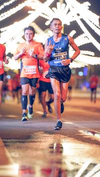 BIB: 425, 25824
                            <button type="button" onclick="openModal(15502324)" class="btn btn-primary btn-sm float-right btn-popup" data-toggle="modal" data-target=".modal-high-quality">
                        <i class="fas fa-shopping-cart"></i> Add to Cart
                    </button>
                                            <button type="button" onclick="isThisMe(15502324, true)" class="btn btn-success btn-sm float-right btn-popup btn-isme hidden" data-toggle="tooltip" data-placement="bottom" title="นี่คือรูปของคุณใช่ไหม คลิกที่นี่เพื่อเอาเข้าอัลบั้ม">
                        <i class="fas fa-plus"></i> Add to album
                    </button>
                    <button type="button" onclick="isThisMe(15502324, false)" class="btn btn-warning btn-sm float-right btn-popup btn-isnotme hidden">
                        <i class="fas fa-ban"></i> Remove from album
                    </button>