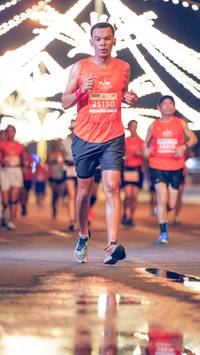 BIB: 25130
                            <button type="button" onclick="openModal(15504035)" class="btn btn-primary btn-sm float-right btn-popup" data-toggle="modal" data-target=".modal-high-quality">
                        <i class="fas fa-shopping-cart"></i> Add to Cart
                    </button>
                                            <button type="button" onclick="isThisMe(15504035, true)" class="btn btn-success btn-sm float-right btn-popup btn-isme hidden" data-toggle="tooltip" data-placement="bottom" title="นี่คือรูปของคุณใช่ไหม คลิกที่นี่เพื่อเอาเข้าอัลบั้ม">
                        <i class="fas fa-plus"></i> Add to album
                    </button>
                    <button type="button" onclick="isThisMe(15504035, false)" class="btn btn-warning btn-sm float-right btn-popup btn-isnotme hidden">
                        <i class="fas fa-ban"></i> Remove from album
                    </button>