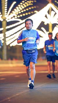 BIB: 3251
                            <button type="button" onclick="openModal(15201626)" class="btn btn-primary btn-sm float-right btn-popup" data-toggle="modal" data-target=".modal-high-quality">
                        <i class="fas fa-shopping-cart"></i> Add to Cart
                    </button>
                                            <button type="button" onclick="isThisMe(15201626, true)" class="btn btn-success btn-sm float-right btn-popup btn-isme hidden" data-toggle="tooltip" data-placement="bottom" title="นี่คือรูปของคุณใช่ไหม คลิกที่นี่เพื่อเอาเข้าอัลบั้ม">
                        <i class="fas fa-plus"></i> Add to album
                    </button>
                    <button type="button" onclick="isThisMe(15201626, false)" class="btn btn-warning btn-sm float-right btn-popup btn-isnotme hidden">
                        <i class="fas fa-ban"></i> Remove from album
                    </button>