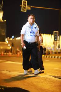 BIB: 742
                            <button type="button" onclick="openModal(13807451)" class="btn btn-primary btn-sm float-right btn-popup" data-toggle="modal" data-target=".modal-high-quality">
                        <i class="fas fa-shopping-cart"></i> Add to Cart
                    </button>
                                            <button type="button" onclick="isThisMe(13807451, true)" class="btn btn-success btn-sm float-right btn-popup btn-isme hidden" data-toggle="tooltip" data-placement="bottom" title="นี่คือรูปของคุณใช่ไหม คลิกที่นี่เพื่อเอาเข้าอัลบั้ม">
                        <i class="fas fa-plus"></i> Add to album
                    </button>
                    <button type="button" onclick="isThisMe(13807451, false)" class="btn btn-warning btn-sm float-right btn-popup btn-isnotme hidden">
                        <i class="fas fa-ban"></i> Remove from album
                    </button>