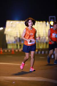 BIB: 215
                            <button type="button" onclick="openModal(14040369)" class="btn btn-primary btn-sm float-right btn-popup" data-toggle="modal" data-target=".modal-high-quality">
                        <i class="fas fa-shopping-cart"></i> Add to Cart
                    </button>
                                            <button type="button" onclick="isThisMe(14040369, true)" class="btn btn-success btn-sm float-right btn-popup btn-isme hidden" data-toggle="tooltip" data-placement="bottom" title="นี่คือรูปของคุณใช่ไหม คลิกที่นี่เพื่อเอาเข้าอัลบั้ม">
                        <i class="fas fa-plus"></i> Add to album
                    </button>
                    <button type="button" onclick="isThisMe(14040369, false)" class="btn btn-warning btn-sm float-right btn-popup btn-isnotme hidden">
                        <i class="fas fa-ban"></i> Remove from album
                    </button>