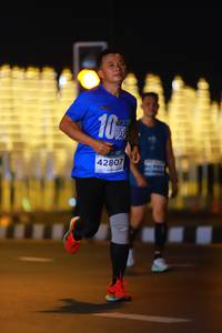 BIB: 42807
                            <button type="button" onclick="openModal(14062853)" class="btn btn-primary btn-sm float-right btn-popup" data-toggle="modal" data-target=".modal-high-quality">
                        <i class="fas fa-shopping-cart"></i> Add to Cart
                    </button>
                                            <button type="button" onclick="isThisMe(14062853, true)" class="btn btn-success btn-sm float-right btn-popup btn-isme hidden" data-toggle="tooltip" data-placement="bottom" title="นี่คือรูปของคุณใช่ไหม คลิกที่นี่เพื่อเอาเข้าอัลบั้ม">
                        <i class="fas fa-plus"></i> Add to album
                    </button>
                    <button type="button" onclick="isThisMe(14062853, false)" class="btn btn-warning btn-sm float-right btn-popup btn-isnotme hidden">
                        <i class="fas fa-ban"></i> Remove from album
                    </button>
