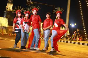 BIB: 
                            <button type="button" onclick="openModal(13807522)" class="btn btn-primary btn-sm float-right btn-popup" data-toggle="modal" data-target=".modal-high-quality">
                        <i class="fas fa-shopping-cart"></i> Add to Cart
                    </button>
                                            <button type="button" onclick="isThisMe(13807522, true)" class="btn btn-success btn-sm float-right btn-popup btn-isme hidden" data-toggle="tooltip" data-placement="bottom" title="นี่คือรูปของคุณใช่ไหม คลิกที่นี่เพื่อเอาเข้าอัลบั้ม">
                        <i class="fas fa-plus"></i> Add to album
                    </button>
                    <button type="button" onclick="isThisMe(13807522, false)" class="btn btn-warning btn-sm float-right btn-popup btn-isnotme hidden">
                        <i class="fas fa-ban"></i> Remove from album
                    </button>