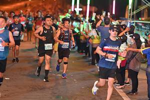 BIB: 45340, 41529, 40308
                            <button type="button" onclick="openModal(14719834)" class="btn btn-primary btn-sm float-right btn-popup" data-toggle="modal" data-target=".modal-high-quality">
                        <i class="fas fa-shopping-cart"></i> Add to Cart
                    </button>
                                            <button type="button" onclick="isThisMe(14719834, true)" class="btn btn-success btn-sm float-right btn-popup btn-isme hidden" data-toggle="tooltip" data-placement="bottom" title="นี่คือรูปของคุณใช่ไหม คลิกที่นี่เพื่อเอาเข้าอัลบั้ม">
                        <i class="fas fa-plus"></i> Add to album
                    </button>
                    <button type="button" onclick="isThisMe(14719834, false)" class="btn btn-warning btn-sm float-right btn-popup btn-isnotme hidden">
                        <i class="fas fa-ban"></i> Remove from album
                    </button>