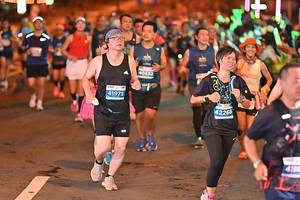 BIB: 40332, 41975, 42268
                            <button type="button" onclick="openModal(14739746)" class="btn btn-primary btn-sm float-right btn-popup" data-toggle="modal" data-target=".modal-high-quality">
                        <i class="fas fa-shopping-cart"></i> Add to Cart
                    </button>
                                            <button type="button" onclick="isThisMe(14739746, true)" class="btn btn-success btn-sm float-right btn-popup btn-isme hidden" data-toggle="tooltip" data-placement="bottom" title="นี่คือรูปของคุณใช่ไหม คลิกที่นี่เพื่อเอาเข้าอัลบั้ม">
                        <i class="fas fa-plus"></i> Add to album
                    </button>
                    <button type="button" onclick="isThisMe(14739746, false)" class="btn btn-warning btn-sm float-right btn-popup btn-isnotme hidden">
                        <i class="fas fa-ban"></i> Remove from album
                    </button>