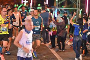 BIB: 81405, 45494
                            <button type="button" onclick="openModal(14718056)" class="btn btn-primary btn-sm float-right btn-popup" data-toggle="modal" data-target=".modal-high-quality">
                        <i class="fas fa-shopping-cart"></i> Add to Cart
                    </button>
                                            <button type="button" onclick="isThisMe(14718056, true)" class="btn btn-success btn-sm float-right btn-popup btn-isme hidden" data-toggle="tooltip" data-placement="bottom" title="นี่คือรูปของคุณใช่ไหม คลิกที่นี่เพื่อเอาเข้าอัลบั้ม">
                        <i class="fas fa-plus"></i> Add to album
                    </button>
                    <button type="button" onclick="isThisMe(14718056, false)" class="btn btn-warning btn-sm float-right btn-popup btn-isnotme hidden">
                        <i class="fas fa-ban"></i> Remove from album
                    </button>