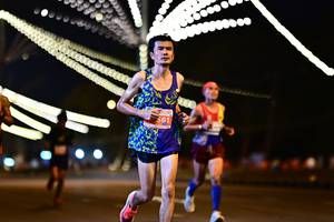 BIB: 561
                            <button type="button" onclick="openModal(14889113)" class="btn btn-primary btn-sm float-right btn-popup" data-toggle="modal" data-target=".modal-high-quality">
                        <i class="fas fa-shopping-cart"></i> Add to Cart
                    </button>
                                            <button type="button" onclick="isThisMe(14889113, true)" class="btn btn-success btn-sm float-right btn-popup btn-isme hidden" data-toggle="tooltip" data-placement="bottom" title="นี่คือรูปของคุณใช่ไหม คลิกที่นี่เพื่อเอาเข้าอัลบั้ม">
                        <i class="fas fa-plus"></i> Add to album
                    </button>
                    <button type="button" onclick="isThisMe(14889113, false)" class="btn btn-warning btn-sm float-right btn-popup btn-isnotme hidden">
                        <i class="fas fa-ban"></i> Remove from album
                    </button>