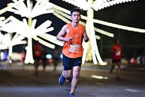 BIB: 0100, 25801
                            <button type="button" onclick="openModal(14929966)" class="btn btn-primary btn-sm float-right btn-popup" data-toggle="modal" data-target=".modal-high-quality">
                        <i class="fas fa-shopping-cart"></i> Add to Cart
                    </button>
                                            <button type="button" onclick="isThisMe(14929966, true)" class="btn btn-success btn-sm float-right btn-popup btn-isme hidden" data-toggle="tooltip" data-placement="bottom" title="นี่คือรูปของคุณใช่ไหม คลิกที่นี่เพื่อเอาเข้าอัลบั้ม">
                        <i class="fas fa-plus"></i> Add to album
                    </button>
                    <button type="button" onclick="isThisMe(14929966, false)" class="btn btn-warning btn-sm float-right btn-popup btn-isnotme hidden">
                        <i class="fas fa-ban"></i> Remove from album
                    </button>