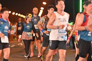 BIB: 181, 4130, 41644
                            <button type="button" onclick="openModal(14761656)" class="btn btn-primary btn-sm float-right btn-popup" data-toggle="modal" data-target=".modal-high-quality">
                        <i class="fas fa-shopping-cart"></i> Add to Cart
                    </button>
                                            <button type="button" onclick="isThisMe(14761656, true)" class="btn btn-success btn-sm float-right btn-popup btn-isme hidden" data-toggle="tooltip" data-placement="bottom" title="นี่คือรูปของคุณใช่ไหม คลิกที่นี่เพื่อเอาเข้าอัลบั้ม">
                        <i class="fas fa-plus"></i> Add to album
                    </button>
                    <button type="button" onclick="isThisMe(14761656, false)" class="btn btn-warning btn-sm float-right btn-popup btn-isnotme hidden">
                        <i class="fas fa-ban"></i> Remove from album
                    </button>