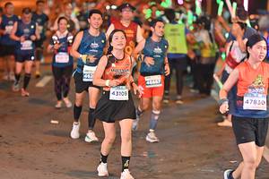 BIB: 462, 46667, 43109, 47830
                            <button type="button" onclick="openModal(14728228)" class="btn btn-primary btn-sm float-right btn-popup" data-toggle="modal" data-target=".modal-high-quality">
                        <i class="fas fa-shopping-cart"></i> Add to Cart
                    </button>
                                            <button type="button" onclick="isThisMe(14728228, true)" class="btn btn-success btn-sm float-right btn-popup btn-isme hidden" data-toggle="tooltip" data-placement="bottom" title="นี่คือรูปของคุณใช่ไหม คลิกที่นี่เพื่อเอาเข้าอัลบั้ม">
                        <i class="fas fa-plus"></i> Add to album
                    </button>
                    <button type="button" onclick="isThisMe(14728228, false)" class="btn btn-warning btn-sm float-right btn-popup btn-isnotme hidden">
                        <i class="fas fa-ban"></i> Remove from album
                    </button>