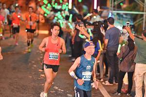 BIB: 46050, 41012
                            <button type="button" onclick="openModal(14635038)" class="btn btn-primary btn-sm float-right btn-popup" data-toggle="modal" data-target=".modal-high-quality">
                        <i class="fas fa-shopping-cart"></i> Add to Cart
                    </button>
                                            <button type="button" onclick="isThisMe(14635038, true)" class="btn btn-success btn-sm float-right btn-popup btn-isme hidden" data-toggle="tooltip" data-placement="bottom" title="นี่คือรูปของคุณใช่ไหม คลิกที่นี่เพื่อเอาเข้าอัลบั้ม">
                        <i class="fas fa-plus"></i> Add to album
                    </button>
                    <button type="button" onclick="isThisMe(14635038, false)" class="btn btn-warning btn-sm float-right btn-popup btn-isnotme hidden">
                        <i class="fas fa-ban"></i> Remove from album
                    </button>