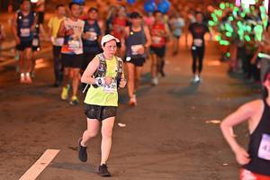 BIB: 920
                            <button type="button" onclick="openModal(14707677)" class="btn btn-primary btn-sm float-right btn-popup" data-toggle="modal" data-target=".modal-high-quality">
                        <i class="fas fa-shopping-cart"></i> Add to Cart
                    </button>
                                            <button type="button" onclick="isThisMe(14707677, true)" class="btn btn-success btn-sm float-right btn-popup btn-isme hidden" data-toggle="tooltip" data-placement="bottom" title="นี่คือรูปของคุณใช่ไหม คลิกที่นี่เพื่อเอาเข้าอัลบั้ม">
                        <i class="fas fa-plus"></i> Add to album
                    </button>
                    <button type="button" onclick="isThisMe(14707677, false)" class="btn btn-warning btn-sm float-right btn-popup btn-isnotme hidden">
                        <i class="fas fa-ban"></i> Remove from album
                    </button>