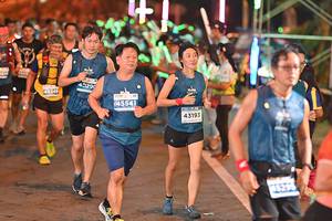 BIB: 43290, 45541, 43193
                            <button type="button" onclick="openModal(14749958)" class="btn btn-primary btn-sm float-right btn-popup" data-toggle="modal" data-target=".modal-high-quality">
                        <i class="fas fa-shopping-cart"></i> Add to Cart
                    </button>
                                            <button type="button" onclick="isThisMe(14749958, true)" class="btn btn-success btn-sm float-right btn-popup btn-isme hidden" data-toggle="tooltip" data-placement="bottom" title="นี่คือรูปของคุณใช่ไหม คลิกที่นี่เพื่อเอาเข้าอัลบั้ม">
                        <i class="fas fa-plus"></i> Add to album
                    </button>
                    <button type="button" onclick="isThisMe(14749958, false)" class="btn btn-warning btn-sm float-right btn-popup btn-isnotme hidden">
                        <i class="fas fa-ban"></i> Remove from album
                    </button>