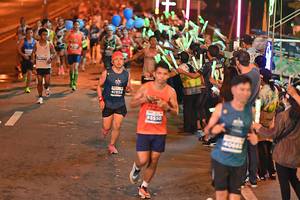 BIB: 40956, 45550
                            <button type="button" onclick="openModal(14632526)" class="btn btn-primary btn-sm float-right btn-popup" data-toggle="modal" data-target=".modal-high-quality">
                        <i class="fas fa-shopping-cart"></i> Add to Cart
                    </button>
                                            <button type="button" onclick="isThisMe(14632526, true)" class="btn btn-success btn-sm float-right btn-popup btn-isme hidden" data-toggle="tooltip" data-placement="bottom" title="นี่คือรูปของคุณใช่ไหม คลิกที่นี่เพื่อเอาเข้าอัลบั้ม">
                        <i class="fas fa-plus"></i> Add to album
                    </button>
                    <button type="button" onclick="isThisMe(14632526, false)" class="btn btn-warning btn-sm float-right btn-popup btn-isnotme hidden">
                        <i class="fas fa-ban"></i> Remove from album
                    </button>