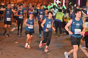 BIB: 244, 46767, 4805, 43175, 4507
                            <button type="button" onclick="openModal(14722754)" class="btn btn-primary btn-sm float-right btn-popup" data-toggle="modal" data-target=".modal-high-quality">
                        <i class="fas fa-shopping-cart"></i> Add to Cart
                    </button>
                                            <button type="button" onclick="isThisMe(14722754, true)" class="btn btn-success btn-sm float-right btn-popup btn-isme hidden" data-toggle="tooltip" data-placement="bottom" title="นี่คือรูปของคุณใช่ไหม คลิกที่นี่เพื่อเอาเข้าอัลบั้ม">
                        <i class="fas fa-plus"></i> Add to album
                    </button>
                    <button type="button" onclick="isThisMe(14722754, false)" class="btn btn-warning btn-sm float-right btn-popup btn-isnotme hidden">
                        <i class="fas fa-ban"></i> Remove from album
                    </button>