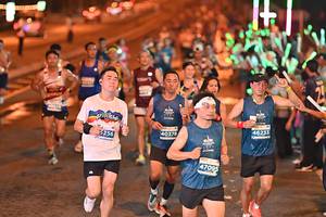 BIB: 46233, 5256, 40378, 47095
                            <button type="button" onclick="openModal(14636918)" class="btn btn-primary btn-sm float-right btn-popup" data-toggle="modal" data-target=".modal-high-quality">
                        <i class="fas fa-shopping-cart"></i> Add to Cart
                    </button>
                                            <button type="button" onclick="isThisMe(14636918, true)" class="btn btn-success btn-sm float-right btn-popup btn-isme hidden" data-toggle="tooltip" data-placement="bottom" title="นี่คือรูปของคุณใช่ไหม คลิกที่นี่เพื่อเอาเข้าอัลบั้ม">
                        <i class="fas fa-plus"></i> Add to album
                    </button>
                    <button type="button" onclick="isThisMe(14636918, false)" class="btn btn-warning btn-sm float-right btn-popup btn-isnotme hidden">
                        <i class="fas fa-ban"></i> Remove from album
                    </button>