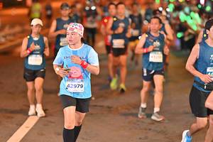 BIB: 42979
                            <button type="button" onclick="openModal(14740580)" class="btn btn-primary btn-sm float-right btn-popup" data-toggle="modal" data-target=".modal-high-quality">
                        <i class="fas fa-shopping-cart"></i> Add to Cart
                    </button>
                                            <button type="button" onclick="isThisMe(14740580, true)" class="btn btn-success btn-sm float-right btn-popup btn-isme hidden" data-toggle="tooltip" data-placement="bottom" title="นี่คือรูปของคุณใช่ไหม คลิกที่นี่เพื่อเอาเข้าอัลบั้ม">
                        <i class="fas fa-plus"></i> Add to album
                    </button>
                    <button type="button" onclick="isThisMe(14740580, false)" class="btn btn-warning btn-sm float-right btn-popup btn-isnotme hidden">
                        <i class="fas fa-ban"></i> Remove from album
                    </button>