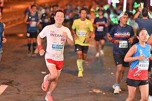 BIB: 45460, 95059, 43266
                            <button type="button" onclick="openModal(14719537)" class="btn btn-primary btn-sm float-right btn-popup" data-toggle="modal" data-target=".modal-high-quality">
                        <i class="fas fa-shopping-cart"></i> Add to Cart
                    </button>
                                            <button type="button" onclick="isThisMe(14719537, true)" class="btn btn-success btn-sm float-right btn-popup btn-isme hidden" data-toggle="tooltip" data-placement="bottom" title="นี่คือรูปของคุณใช่ไหม คลิกที่นี่เพื่อเอาเข้าอัลบั้ม">
                        <i class="fas fa-plus"></i> Add to album
                    </button>
                    <button type="button" onclick="isThisMe(14719537, false)" class="btn btn-warning btn-sm float-right btn-popup btn-isnotme hidden">
                        <i class="fas fa-ban"></i> Remove from album
                    </button>