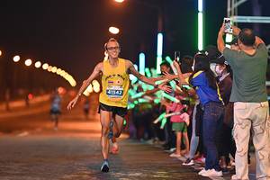 BIB: 41542
                            <button type="button" onclick="openModal(14600443)" class="btn btn-primary btn-sm float-right btn-popup" data-toggle="modal" data-target=".modal-high-quality">
                        <i class="fas fa-shopping-cart"></i> Add to Cart
                    </button>
                                            <button type="button" onclick="isThisMe(14600443, true)" class="btn btn-success btn-sm float-right btn-popup btn-isme hidden" data-toggle="tooltip" data-placement="bottom" title="นี่คือรูปของคุณใช่ไหม คลิกที่นี่เพื่อเอาเข้าอัลบั้ม">
                        <i class="fas fa-plus"></i> Add to album
                    </button>
                    <button type="button" onclick="isThisMe(14600443, false)" class="btn btn-warning btn-sm float-right btn-popup btn-isnotme hidden">
                        <i class="fas fa-ban"></i> Remove from album
                    </button>