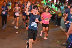 BIB: 42542
                            <button type="button" onclick="openModal(14710852)" class="btn btn-primary btn-sm float-right btn-popup" data-toggle="modal" data-target=".modal-high-quality">
                        <i class="fas fa-shopping-cart"></i> Add to Cart
                    </button>
                                            <button type="button" onclick="isThisMe(14710852, true)" class="btn btn-success btn-sm float-right btn-popup btn-isme hidden" data-toggle="tooltip" data-placement="bottom" title="นี่คือรูปของคุณใช่ไหม คลิกที่นี่เพื่อเอาเข้าอัลบั้ม">
                        <i class="fas fa-plus"></i> Add to album
                    </button>
                    <button type="button" onclick="isThisMe(14710852, false)" class="btn btn-warning btn-sm float-right btn-popup btn-isnotme hidden">
                        <i class="fas fa-ban"></i> Remove from album
                    </button>