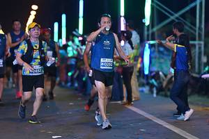 BIB: 40292, 0852
                            <button type="button" onclick="openModal(14778614)" class="btn btn-primary btn-sm float-right btn-popup" data-toggle="modal" data-target=".modal-high-quality">
                        <i class="fas fa-shopping-cart"></i> Add to Cart
                    </button>
                                            <button type="button" onclick="isThisMe(14778614, true)" class="btn btn-success btn-sm float-right btn-popup btn-isme hidden" data-toggle="tooltip" data-placement="bottom" title="นี่คือรูปของคุณใช่ไหม คลิกที่นี่เพื่อเอาเข้าอัลบั้ม">
                        <i class="fas fa-plus"></i> Add to album
                    </button>
                    <button type="button" onclick="isThisMe(14778614, false)" class="btn btn-warning btn-sm float-right btn-popup btn-isnotme hidden">
                        <i class="fas fa-ban"></i> Remove from album
                    </button>