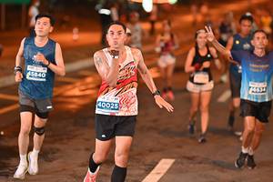 BIB: 45840, 40025
                            <button type="button" onclick="openModal(14680322)" class="btn btn-primary btn-sm float-right btn-popup" data-toggle="modal" data-target=".modal-high-quality">
                        <i class="fas fa-shopping-cart"></i> Add to Cart
                    </button>
                                            <button type="button" onclick="isThisMe(14680322, true)" class="btn btn-success btn-sm float-right btn-popup btn-isme hidden" data-toggle="tooltip" data-placement="bottom" title="นี่คือรูปของคุณใช่ไหม คลิกที่นี่เพื่อเอาเข้าอัลบั้ม">
                        <i class="fas fa-plus"></i> Add to album
                    </button>
                    <button type="button" onclick="isThisMe(14680322, false)" class="btn btn-warning btn-sm float-right btn-popup btn-isnotme hidden">
                        <i class="fas fa-ban"></i> Remove from album
                    </button>