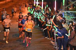 BIB: 405, 41930
                            <button type="button" onclick="openModal(14620775)" class="btn btn-primary btn-sm float-right btn-popup" data-toggle="modal" data-target=".modal-high-quality">
                        <i class="fas fa-shopping-cart"></i> Add to Cart
                    </button>
                                            <button type="button" onclick="isThisMe(14620775, true)" class="btn btn-success btn-sm float-right btn-popup btn-isme hidden" data-toggle="tooltip" data-placement="bottom" title="นี่คือรูปของคุณใช่ไหม คลิกที่นี่เพื่อเอาเข้าอัลบั้ม">
                        <i class="fas fa-plus"></i> Add to album
                    </button>
                    <button type="button" onclick="isThisMe(14620775, false)" class="btn btn-warning btn-sm float-right btn-popup btn-isnotme hidden">
                        <i class="fas fa-ban"></i> Remove from album
                    </button>