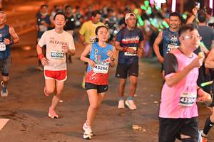 BIB: 95059, 43266, 4230
                            <button type="button" onclick="openModal(14719680)" class="btn btn-primary btn-sm float-right btn-popup" data-toggle="modal" data-target=".modal-high-quality">
                        <i class="fas fa-shopping-cart"></i> Add to Cart
                    </button>
                                            <button type="button" onclick="isThisMe(14719680, true)" class="btn btn-success btn-sm float-right btn-popup btn-isme hidden" data-toggle="tooltip" data-placement="bottom" title="นี่คือรูปของคุณใช่ไหม คลิกที่นี่เพื่อเอาเข้าอัลบั้ม">
                        <i class="fas fa-plus"></i> Add to album
                    </button>
                    <button type="button" onclick="isThisMe(14719680, false)" class="btn btn-warning btn-sm float-right btn-popup btn-isnotme hidden">
                        <i class="fas fa-ban"></i> Remove from album
                    </button>