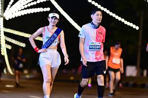 BIB: 45080
                            <button type="button" onclick="openModal(14512141)" class="btn btn-primary btn-sm float-right btn-popup" data-toggle="modal" data-target=".modal-high-quality">
                        <i class="fas fa-shopping-cart"></i> Add to Cart
                    </button>
                                            <button type="button" onclick="isThisMe(14512141, true)" class="btn btn-success btn-sm float-right btn-popup btn-isme hidden" data-toggle="tooltip" data-placement="bottom" title="นี่คือรูปของคุณใช่ไหม คลิกที่นี่เพื่อเอาเข้าอัลบั้ม">
                        <i class="fas fa-plus"></i> Add to album
                    </button>
                    <button type="button" onclick="isThisMe(14512141, false)" class="btn btn-warning btn-sm float-right btn-popup btn-isnotme hidden">
                        <i class="fas fa-ban"></i> Remove from album
                    </button>