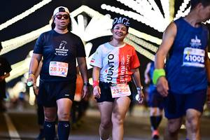 BIB: 41005, 375, 23295
                            <button type="button" onclick="openModal(14486429)" class="btn btn-primary btn-sm float-right btn-popup" data-toggle="modal" data-target=".modal-high-quality">
                        <i class="fas fa-shopping-cart"></i> Add to Cart
                    </button>
                                            <button type="button" onclick="isThisMe(14486429, true)" class="btn btn-success btn-sm float-right btn-popup btn-isme hidden" data-toggle="tooltip" data-placement="bottom" title="นี่คือรูปของคุณใช่ไหม คลิกที่นี่เพื่อเอาเข้าอัลบั้ม">
                        <i class="fas fa-plus"></i> Add to album
                    </button>
                    <button type="button" onclick="isThisMe(14486429, false)" class="btn btn-warning btn-sm float-right btn-popup btn-isnotme hidden">
                        <i class="fas fa-ban"></i> Remove from album
                    </button>