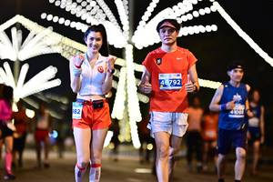 BIB: 46792, 982, 4001
                            <button type="button" onclick="openModal(14504178)" class="btn btn-primary btn-sm float-right btn-popup" data-toggle="modal" data-target=".modal-high-quality">
                        <i class="fas fa-shopping-cart"></i> Add to Cart
                    </button>
                                            <button type="button" onclick="isThisMe(14504178, true)" class="btn btn-success btn-sm float-right btn-popup btn-isme hidden" data-toggle="tooltip" data-placement="bottom" title="นี่คือรูปของคุณใช่ไหม คลิกที่นี่เพื่อเอาเข้าอัลบั้ม">
                        <i class="fas fa-plus"></i> Add to album
                    </button>
                    <button type="button" onclick="isThisMe(14504178, false)" class="btn btn-warning btn-sm float-right btn-popup btn-isnotme hidden">
                        <i class="fas fa-ban"></i> Remove from album
                    </button>