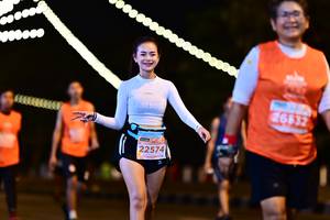BIB: 26832, 22574
                            <button type="button" onclick="openModal(14462952)" class="btn btn-primary btn-sm float-right btn-popup" data-toggle="modal" data-target=".modal-high-quality">
                        <i class="fas fa-shopping-cart"></i> Add to Cart
                    </button>
                                            <button type="button" onclick="isThisMe(14462952, true)" class="btn btn-success btn-sm float-right btn-popup btn-isme hidden" data-toggle="tooltip" data-placement="bottom" title="นี่คือรูปของคุณใช่ไหม คลิกที่นี่เพื่อเอาเข้าอัลบั้ม">
                        <i class="fas fa-plus"></i> Add to album
                    </button>
                    <button type="button" onclick="isThisMe(14462952, false)" class="btn btn-warning btn-sm float-right btn-popup btn-isnotme hidden">
                        <i class="fas fa-ban"></i> Remove from album
                    </button>