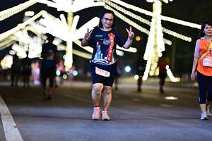BIB: 2502, 228
                            <button type="button" onclick="openModal(14499041)" class="btn btn-primary btn-sm float-right btn-popup" data-toggle="modal" data-target=".modal-high-quality">
                        <i class="fas fa-shopping-cart"></i> Add to Cart
                    </button>
                                            <button type="button" onclick="isThisMe(14499041, true)" class="btn btn-success btn-sm float-right btn-popup btn-isme hidden" data-toggle="tooltip" data-placement="bottom" title="นี่คือรูปของคุณใช่ไหม คลิกที่นี่เพื่อเอาเข้าอัลบั้ม">
                        <i class="fas fa-plus"></i> Add to album
                    </button>
                    <button type="button" onclick="isThisMe(14499041, false)" class="btn btn-warning btn-sm float-right btn-popup btn-isnotme hidden">
                        <i class="fas fa-ban"></i> Remove from album
                    </button>