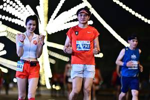 BIB: 46792, 982
                            <button type="button" onclick="openModal(14504619)" class="btn btn-primary btn-sm float-right btn-popup" data-toggle="modal" data-target=".modal-high-quality">
                        <i class="fas fa-shopping-cart"></i> Add to Cart
                    </button>
                                            <button type="button" onclick="isThisMe(14504619, true)" class="btn btn-success btn-sm float-right btn-popup btn-isme hidden" data-toggle="tooltip" data-placement="bottom" title="นี่คือรูปของคุณใช่ไหม คลิกที่นี่เพื่อเอาเข้าอัลบั้ม">
                        <i class="fas fa-plus"></i> Add to album
                    </button>
                    <button type="button" onclick="isThisMe(14504619, false)" class="btn btn-warning btn-sm float-right btn-popup btn-isnotme hidden">
                        <i class="fas fa-ban"></i> Remove from album
                    </button>