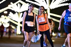BIB: 409, 280, 24046
                            <button type="button" onclick="openModal(14493189)" class="btn btn-primary btn-sm float-right btn-popup" data-toggle="modal" data-target=".modal-high-quality">
                        <i class="fas fa-shopping-cart"></i> Add to Cart
                    </button>
                                            <button type="button" onclick="isThisMe(14493189, true)" class="btn btn-success btn-sm float-right btn-popup btn-isme hidden" data-toggle="tooltip" data-placement="bottom" title="นี่คือรูปของคุณใช่ไหม คลิกที่นี่เพื่อเอาเข้าอัลบั้ม">
                        <i class="fas fa-plus"></i> Add to album
                    </button>
                    <button type="button" onclick="isThisMe(14493189, false)" class="btn btn-warning btn-sm float-right btn-popup btn-isnotme hidden">
                        <i class="fas fa-ban"></i> Remove from album
                    </button>