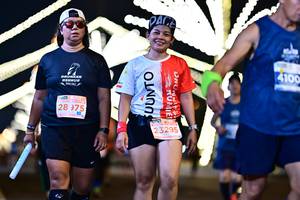 BIB: 4100, 375, 23295
                            <button type="button" onclick="openModal(14487128)" class="btn btn-primary btn-sm float-right btn-popup" data-toggle="modal" data-target=".modal-high-quality">
                        <i class="fas fa-shopping-cart"></i> Add to Cart
                    </button>
                                            <button type="button" onclick="isThisMe(14487128, true)" class="btn btn-success btn-sm float-right btn-popup btn-isme hidden" data-toggle="tooltip" data-placement="bottom" title="นี่คือรูปของคุณใช่ไหม คลิกที่นี่เพื่อเอาเข้าอัลบั้ม">
                        <i class="fas fa-plus"></i> Add to album
                    </button>
                    <button type="button" onclick="isThisMe(14487128, false)" class="btn btn-warning btn-sm float-right btn-popup btn-isnotme hidden">
                        <i class="fas fa-ban"></i> Remove from album
                    </button>