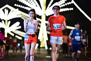 BIB: 46792, 1982, 41003
                            <button type="button" onclick="openModal(14504115)" class="btn btn-primary btn-sm float-right btn-popup" data-toggle="modal" data-target=".modal-high-quality">
                        <i class="fas fa-shopping-cart"></i> Add to Cart
                    </button>
                                            <button type="button" onclick="isThisMe(14504115, true)" class="btn btn-success btn-sm float-right btn-popup btn-isme hidden" data-toggle="tooltip" data-placement="bottom" title="นี่คือรูปของคุณใช่ไหม คลิกที่นี่เพื่อเอาเข้าอัลบั้ม">
                        <i class="fas fa-plus"></i> Add to album
                    </button>
                    <button type="button" onclick="isThisMe(14504115, false)" class="btn btn-warning btn-sm float-right btn-popup btn-isnotme hidden">
                        <i class="fas fa-ban"></i> Remove from album
                    </button>