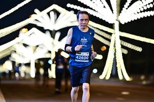 BIB: 42600
                            <button type="button" onclick="openModal(14407302)" class="btn btn-primary btn-sm float-right btn-popup" data-toggle="modal" data-target=".modal-high-quality">
                        <i class="fas fa-shopping-cart"></i> Add to Cart
                    </button>
                                            <button type="button" onclick="isThisMe(14407302, true)" class="btn btn-success btn-sm float-right btn-popup btn-isme hidden" data-toggle="tooltip" data-placement="bottom" title="นี่คือรูปของคุณใช่ไหม คลิกที่นี่เพื่อเอาเข้าอัลบั้ม">
                        <i class="fas fa-plus"></i> Add to album
                    </button>
                    <button type="button" onclick="isThisMe(14407302, false)" class="btn btn-warning btn-sm float-right btn-popup btn-isnotme hidden">
                        <i class="fas fa-ban"></i> Remove from album
                    </button>