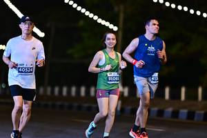 BIB: 40524, 95065, 413
                            <button type="button" onclick="openModal(14401666)" class="btn btn-primary btn-sm float-right btn-popup" data-toggle="modal" data-target=".modal-high-quality">
                        <i class="fas fa-shopping-cart"></i> Add to Cart
                    </button>
                                            <button type="button" onclick="isThisMe(14401666, true)" class="btn btn-success btn-sm float-right btn-popup btn-isme hidden" data-toggle="tooltip" data-placement="bottom" title="นี่คือรูปของคุณใช่ไหม คลิกที่นี่เพื่อเอาเข้าอัลบั้ม">
                        <i class="fas fa-plus"></i> Add to album
                    </button>
                    <button type="button" onclick="isThisMe(14401666, false)" class="btn btn-warning btn-sm float-right btn-popup btn-isnotme hidden">
                        <i class="fas fa-ban"></i> Remove from album
                    </button>