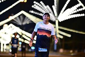 BIB: 4184
                            <button type="button" onclick="openModal(14650319)" class="btn btn-primary btn-sm float-right btn-popup" data-toggle="modal" data-target=".modal-high-quality">
                        <i class="fas fa-shopping-cart"></i> Add to Cart
                    </button>
                                            <button type="button" onclick="isThisMe(14650319, true)" class="btn btn-success btn-sm float-right btn-popup btn-isme hidden" data-toggle="tooltip" data-placement="bottom" title="นี่คือรูปของคุณใช่ไหม คลิกที่นี่เพื่อเอาเข้าอัลบั้ม">
                        <i class="fas fa-plus"></i> Add to album
                    </button>
                    <button type="button" onclick="isThisMe(14650319, false)" class="btn btn-warning btn-sm float-right btn-popup btn-isnotme hidden">
                        <i class="fas fa-ban"></i> Remove from album
                    </button>