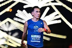 BIB: 202, 40721
                            <button type="button" onclick="openModal(14667325)" class="btn btn-primary btn-sm float-right btn-popup" data-toggle="modal" data-target=".modal-high-quality">
                        <i class="fas fa-shopping-cart"></i> Add to Cart
                    </button>
                                            <button type="button" onclick="isThisMe(14667325, true)" class="btn btn-success btn-sm float-right btn-popup btn-isme hidden" data-toggle="tooltip" data-placement="bottom" title="นี่คือรูปของคุณใช่ไหม คลิกที่นี่เพื่อเอาเข้าอัลบั้ม">
                        <i class="fas fa-plus"></i> Add to album
                    </button>
                    <button type="button" onclick="isThisMe(14667325, false)" class="btn btn-warning btn-sm float-right btn-popup btn-isnotme hidden">
                        <i class="fas fa-ban"></i> Remove from album
                    </button>