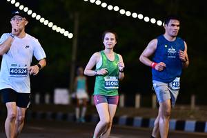 BIB: 40524, 95065, 413
                            <button type="button" onclick="openModal(14641595)" class="btn btn-primary btn-sm float-right btn-popup" data-toggle="modal" data-target=".modal-high-quality">
                        <i class="fas fa-shopping-cart"></i> Add to Cart
                    </button>
                                            <button type="button" onclick="isThisMe(14641595, true)" class="btn btn-success btn-sm float-right btn-popup btn-isme hidden" data-toggle="tooltip" data-placement="bottom" title="นี่คือรูปของคุณใช่ไหม คลิกที่นี่เพื่อเอาเข้าอัลบั้ม">
                        <i class="fas fa-plus"></i> Add to album
                    </button>
                    <button type="button" onclick="isThisMe(14641595, false)" class="btn btn-warning btn-sm float-right btn-popup btn-isnotme hidden">
                        <i class="fas fa-ban"></i> Remove from album
                    </button>