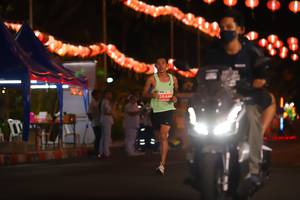 BIB: 26446
                            <button type="button" onclick="openModal(14351301)" class="btn btn-primary btn-sm float-right btn-popup" data-toggle="modal" data-target=".modal-high-quality">
                        <i class="fas fa-shopping-cart"></i> Add to Cart
                    </button>
                                            <button type="button" onclick="isThisMe(14351301, true)" class="btn btn-success btn-sm float-right btn-popup btn-isme hidden" data-toggle="tooltip" data-placement="bottom" title="นี่คือรูปของคุณใช่ไหม คลิกที่นี่เพื่อเอาเข้าอัลบั้ม">
                        <i class="fas fa-plus"></i> Add to album
                    </button>
                    <button type="button" onclick="isThisMe(14351301, false)" class="btn btn-warning btn-sm float-right btn-popup btn-isnotme hidden">
                        <i class="fas fa-ban"></i> Remove from album
                    </button>