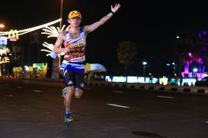 BIB: 093
                            <button type="button" onclick="openModal(14771582)" class="btn btn-primary btn-sm float-right btn-popup" data-toggle="modal" data-target=".modal-high-quality">
                        <i class="fas fa-shopping-cart"></i> Add to Cart
                    </button>
                                            <button type="button" onclick="isThisMe(14771582, true)" class="btn btn-success btn-sm float-right btn-popup btn-isme hidden" data-toggle="tooltip" data-placement="bottom" title="นี่คือรูปของคุณใช่ไหม คลิกที่นี่เพื่อเอาเข้าอัลบั้ม">
                        <i class="fas fa-plus"></i> Add to album
                    </button>
                    <button type="button" onclick="isThisMe(14771582, false)" class="btn btn-warning btn-sm float-right btn-popup btn-isnotme hidden">
                        <i class="fas fa-ban"></i> Remove from album
                    </button>