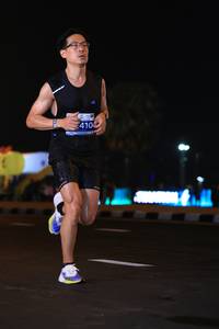 BIB: 4104
                            <button type="button" onclick="openModal(14771957)" class="btn btn-primary btn-sm float-right btn-popup" data-toggle="modal" data-target=".modal-high-quality">
                        <i class="fas fa-shopping-cart"></i> Add to Cart
                    </button>
                                            <button type="button" onclick="isThisMe(14771957, true)" class="btn btn-success btn-sm float-right btn-popup btn-isme hidden" data-toggle="tooltip" data-placement="bottom" title="นี่คือรูปของคุณใช่ไหม คลิกที่นี่เพื่อเอาเข้าอัลบั้ม">
                        <i class="fas fa-plus"></i> Add to album
                    </button>
                    <button type="button" onclick="isThisMe(14771957, false)" class="btn btn-warning btn-sm float-right btn-popup btn-isnotme hidden">
                        <i class="fas fa-ban"></i> Remove from album
                    </button>