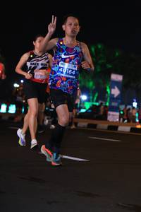 BIB: 40164, 276
                            <button type="button" onclick="openModal(14694619)" class="btn btn-primary btn-sm float-right btn-popup" data-toggle="modal" data-target=".modal-high-quality">
                        <i class="fas fa-shopping-cart"></i> Add to Cart
                    </button>
                                            <button type="button" onclick="isThisMe(14694619, true)" class="btn btn-success btn-sm float-right btn-popup btn-isme hidden" data-toggle="tooltip" data-placement="bottom" title="นี่คือรูปของคุณใช่ไหม คลิกที่นี่เพื่อเอาเข้าอัลบั้ม">
                        <i class="fas fa-plus"></i> Add to album
                    </button>
                    <button type="button" onclick="isThisMe(14694619, false)" class="btn btn-warning btn-sm float-right btn-popup btn-isnotme hidden">
                        <i class="fas fa-ban"></i> Remove from album
                    </button>