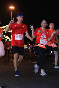 BIB: 23327, 23355
                            <button type="button" onclick="openModal(13920034)" class="btn btn-primary btn-sm float-right btn-popup" data-toggle="modal" data-target=".modal-high-quality">
                        <i class="fas fa-shopping-cart"></i> Add to Cart
                    </button>
                                            <button type="button" onclick="isThisMe(13920034, true)" class="btn btn-success btn-sm float-right btn-popup btn-isme hidden" data-toggle="tooltip" data-placement="bottom" title="นี่คือรูปของคุณใช่ไหม คลิกที่นี่เพื่อเอาเข้าอัลบั้ม">
                        <i class="fas fa-plus"></i> Add to album
                    </button>
                    <button type="button" onclick="isThisMe(13920034, false)" class="btn btn-warning btn-sm float-right btn-popup btn-isnotme hidden">
                        <i class="fas fa-ban"></i> Remove from album
                    </button>