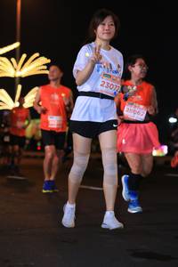 BIB: 23072, 28062
                            <button type="button" onclick="openModal(14721616)" class="btn btn-primary btn-sm float-right btn-popup" data-toggle="modal" data-target=".modal-high-quality">
                        <i class="fas fa-shopping-cart"></i> Add to Cart
                    </button>
                                            <button type="button" onclick="isThisMe(14721616, true)" class="btn btn-success btn-sm float-right btn-popup btn-isme hidden" data-toggle="tooltip" data-placement="bottom" title="นี่คือรูปของคุณใช่ไหม คลิกที่นี่เพื่อเอาเข้าอัลบั้ม">
                        <i class="fas fa-plus"></i> Add to album
                    </button>
                    <button type="button" onclick="isThisMe(14721616, false)" class="btn btn-warning btn-sm float-right btn-popup btn-isnotme hidden">
                        <i class="fas fa-ban"></i> Remove from album
                    </button>